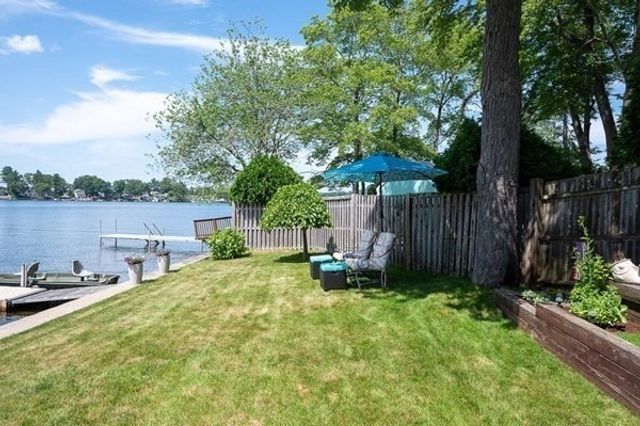 45 Point Pleasant Rd, Webster, MA 01570