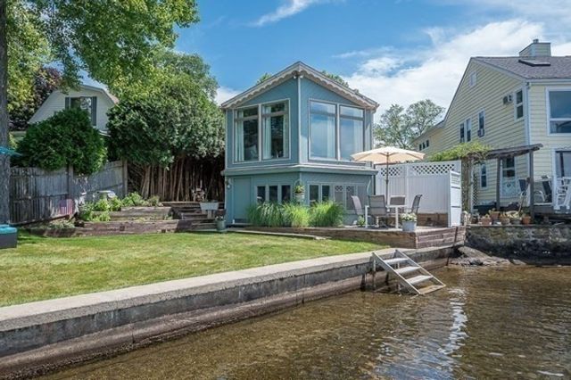 45 Point Pleasant Rd, Webster, MA 01570