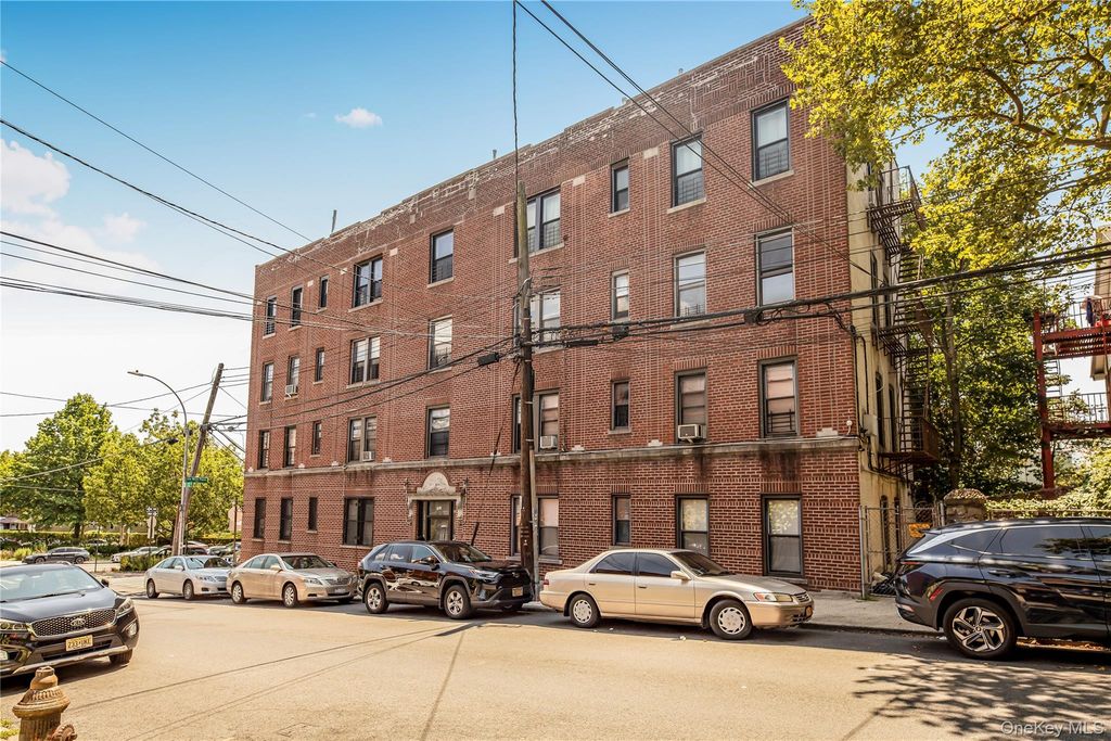 760 E 232nd Street, Bronx, NY 10466 — exterior
