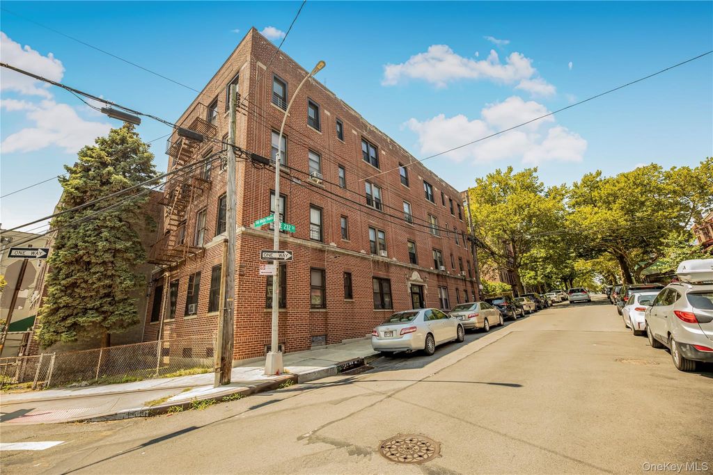 760 E 232nd Street, Bronx, NY 10466 — photo 3