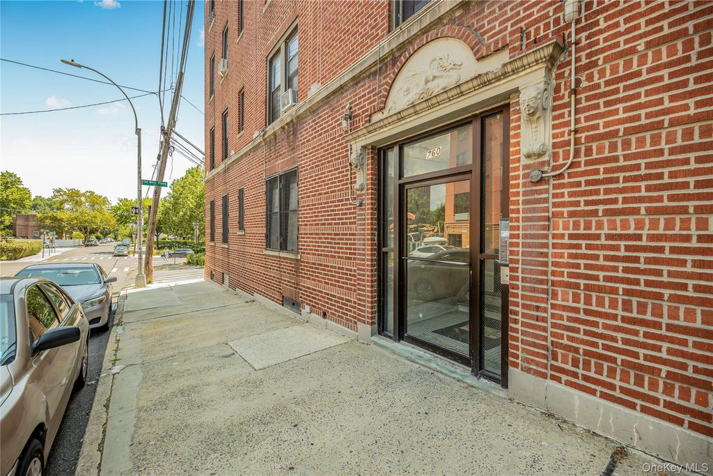 760 E 232nd Street, Bronx, NY 10466 — photo 5