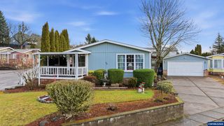 2120 SE Robins Ln 26, Salem, OR 97306