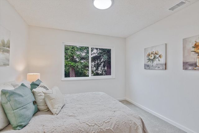 1524 Ridgewood Dr, Martinez, CA 94553