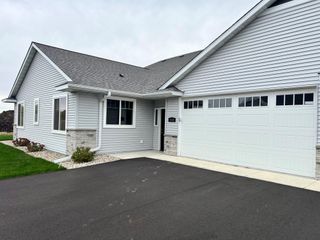3112 Bassett Drive, Mankato, MN 56001