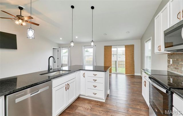 317 Katie Lynn Drive, Wentzville, MO 63385