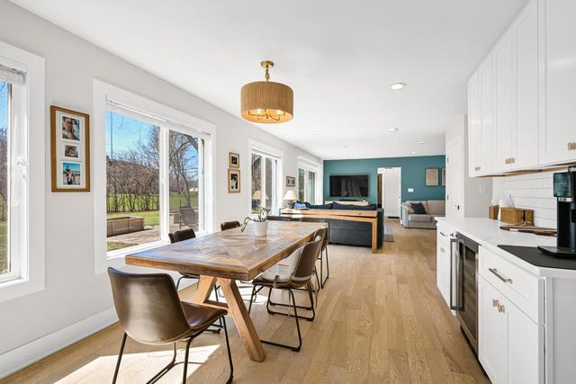 1101 W County Line ROAD, Bayside, WI 53217