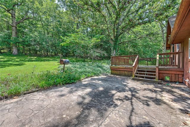 5794 S Shaeffer Road, Fayetteville, AR 72701