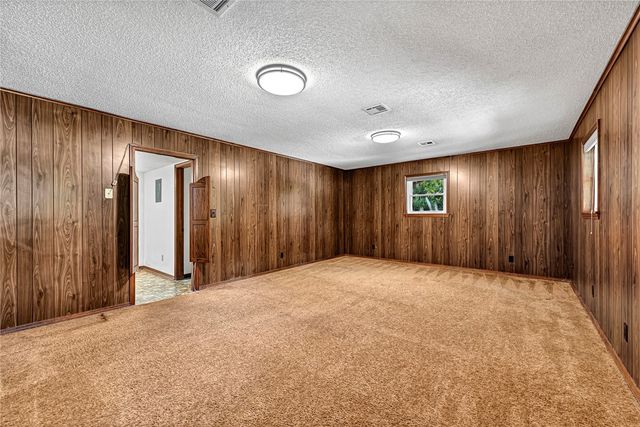 5794 S Shaeffer Road, Fayetteville, AR 72701
