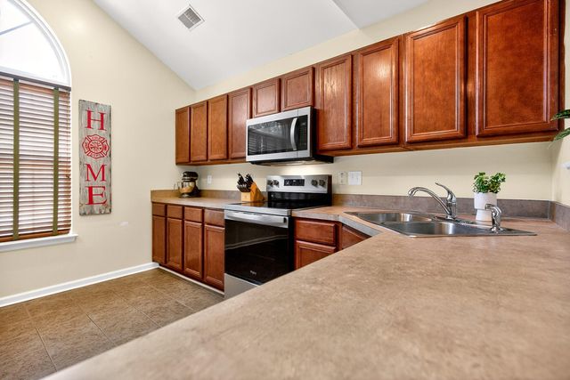406 Poplar Grove Place, Summerville, SC 29483
