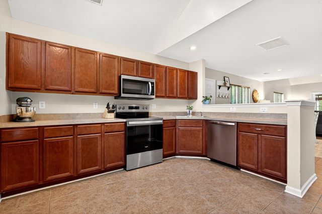 406 Poplar Grove Place, Summerville, SC 29483