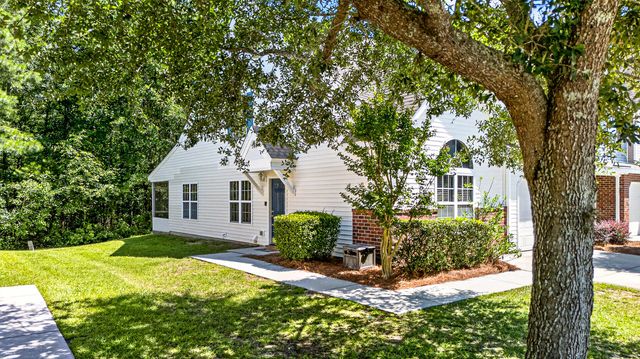 406 Poplar Grove Place, Summerville, SC 29483