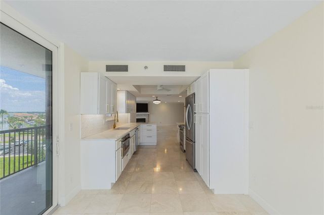 1600 GULF BOULEVARD 414, Clearwater, FL 33767