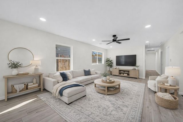 5025 De Milo Drive, Houston, TX 77092