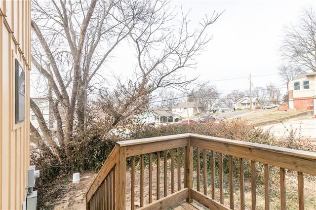 131 Kindred Avenue, Bonner Springs, KS 66012