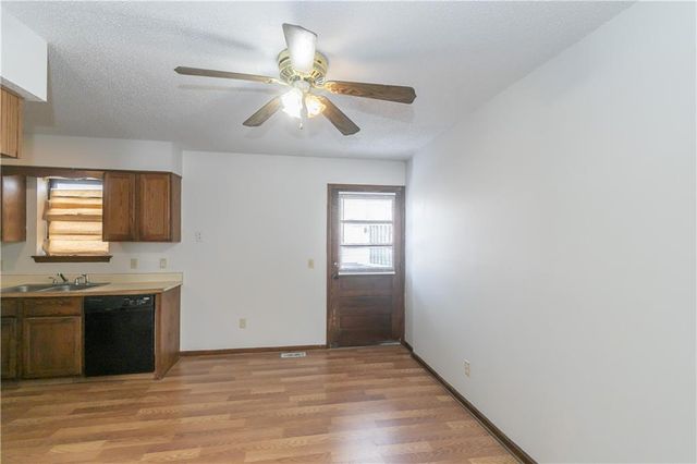 131 Kindred Avenue, Bonner Springs, KS 66012