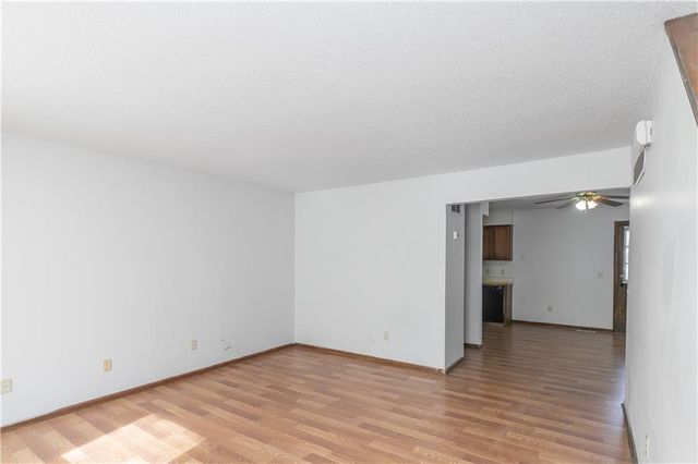 131 Kindred Avenue, Bonner Springs, KS 66012