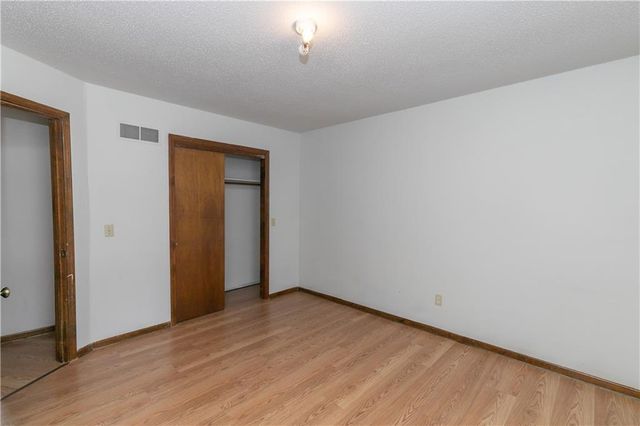 131 Kindred Avenue, Bonner Springs, KS 66012