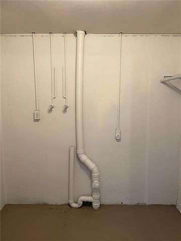 131 Kindred Avenue, Bonner Springs, KS 66012