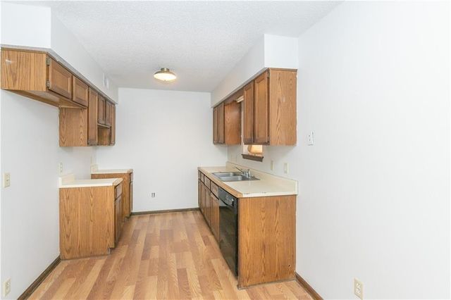 131 Kindred Avenue, Bonner Springs, KS 66012