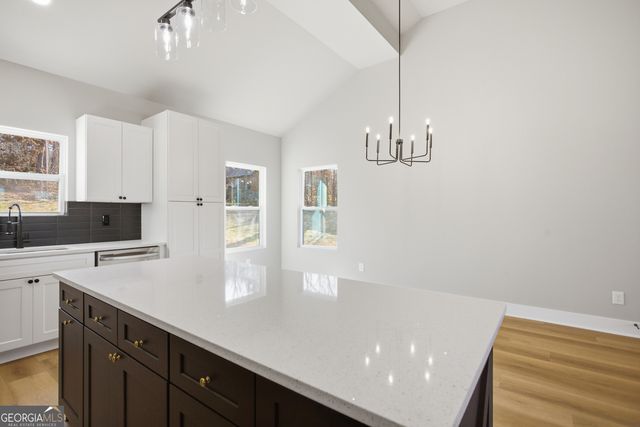 348 Bow Drive, Lavonia, GA 30553