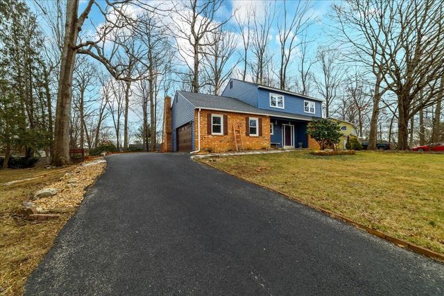 2803 Tall Oaks DR, Blacksburg, VA 24060