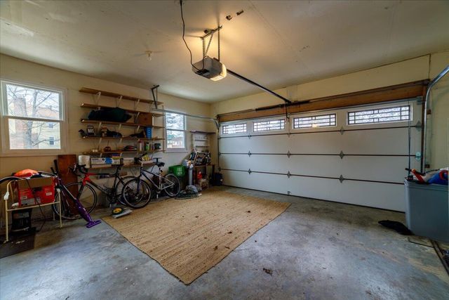 2803 Tall Oaks DR, Blacksburg, VA 24060