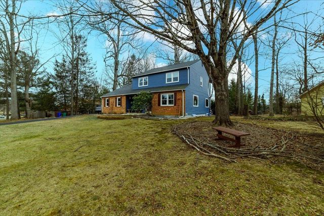 2803 Tall Oaks DR, Blacksburg, VA 24060