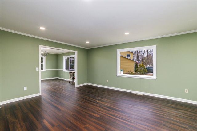 2803 Tall Oaks DR, Blacksburg, VA 24060