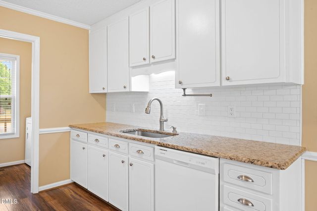 203 Lansing Drive, Benson, NC 27504