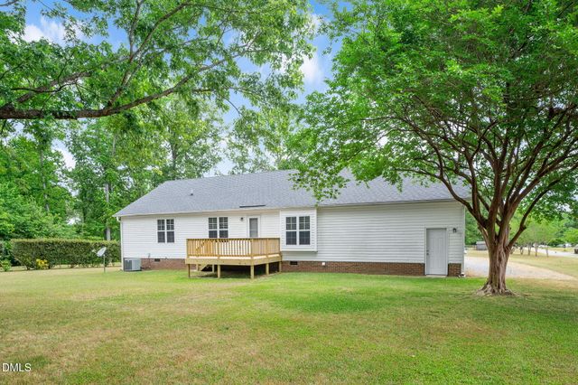 203 Lansing Drive, Benson, NC 27504