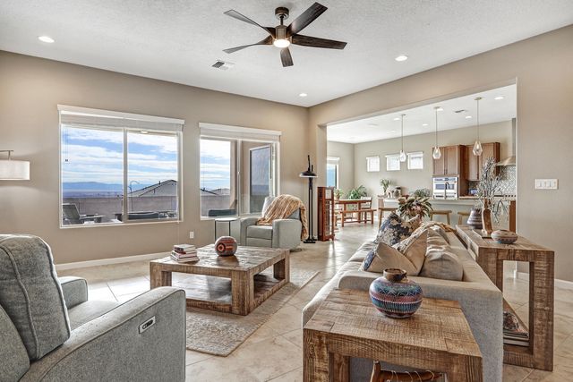 1712 DEER VALLEY Trail NW, Albuquerque, NM 87120