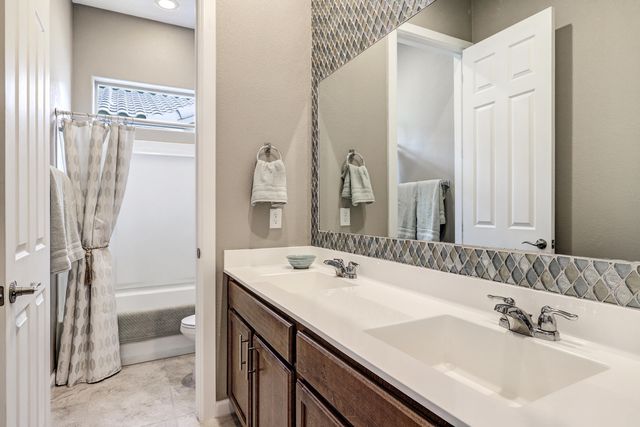 1712 DEER VALLEY Trail NW, Albuquerque, NM 87120