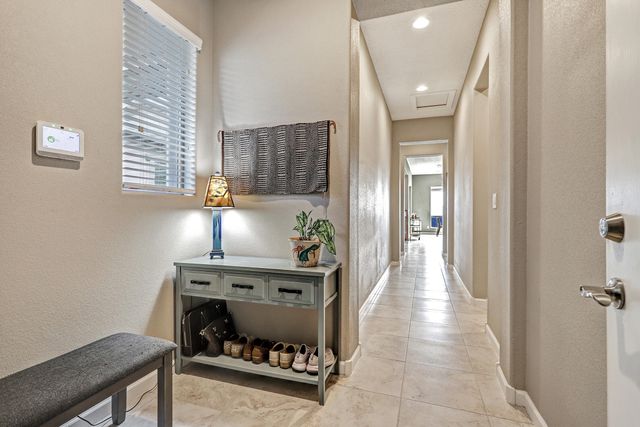 1712 DEER VALLEY Trail NW, Albuquerque, NM 87120