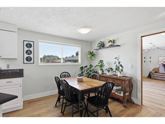 5634 MODESTO Ct, Salem, OR 97306