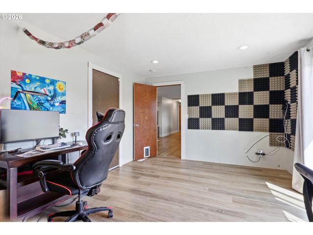 5634 MODESTO Ct, Salem, OR 97306