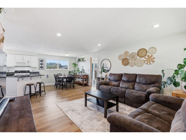 5634 MODESTO Ct, Salem, OR 97306