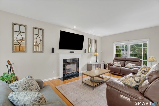 261 Twin Lakes Road, North Branford, CT 06471
