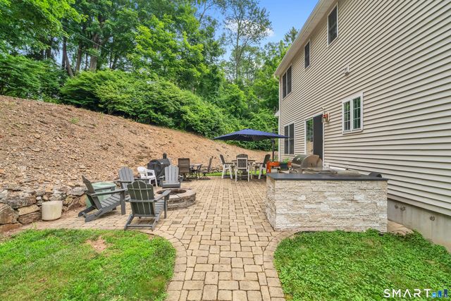 261 Twin Lakes Road, North Branford, CT 06471