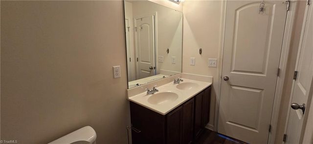 125 Delia Run, Madison, NC 27025