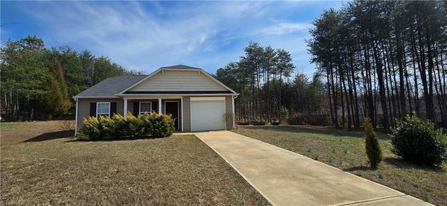 125 Delia Run, Madison, NC 27025