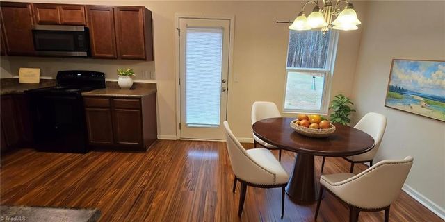 125 Delia Run, Madison, NC 27025