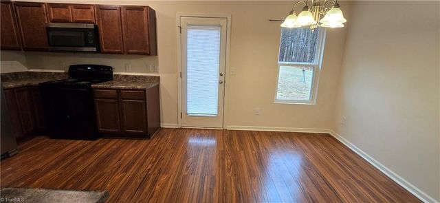 125 Delia Run, Madison, NC 27025