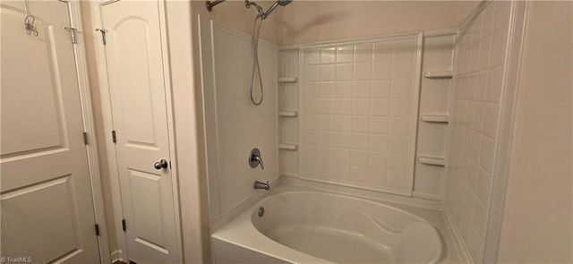 125 Delia Run, Madison, NC 27025