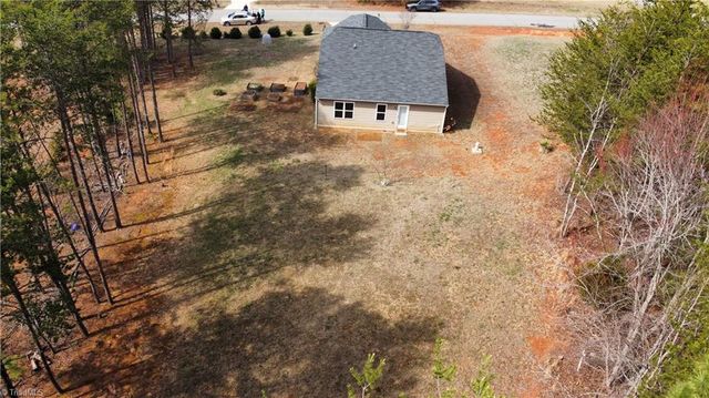 125 Delia Run, Madison, NC 27025