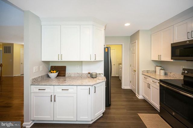 1115 EASTOVER PKWY, Locust Grove, VA 22508