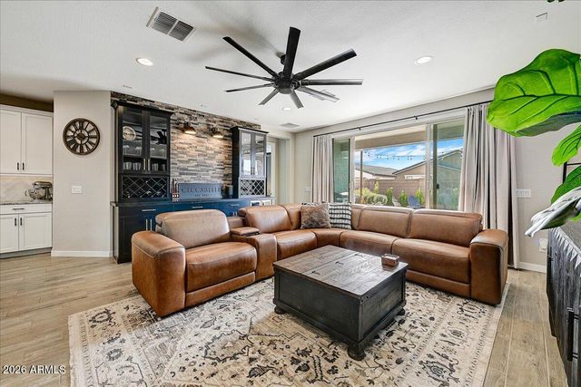 2053 W LONESOME Trail, Phoenix, AZ 85085