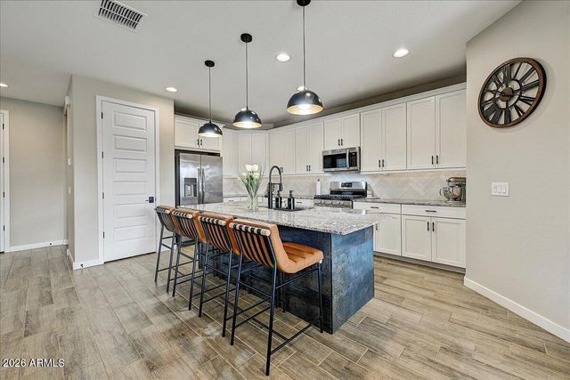 2053 W LONESOME Trail, Phoenix, AZ 85085