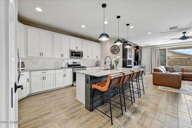 2053 W LONESOME Trail, Phoenix, AZ 85085