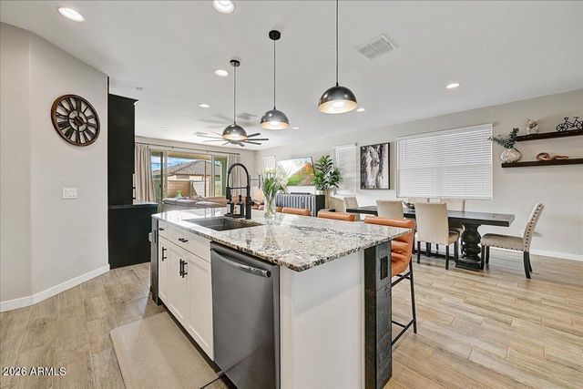 2053 W LONESOME Trail, Phoenix, AZ 85085