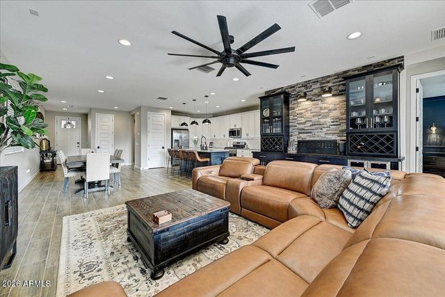 2053 W LONESOME Trail, Phoenix, AZ 85085